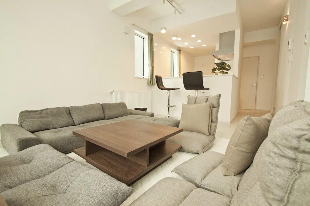 10�D�����ۂ�w���ӂɂ���3�K���Ĉꌬ��