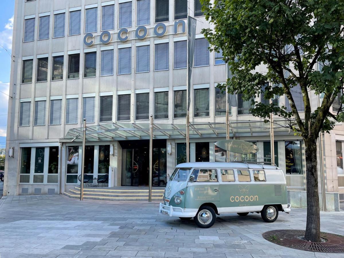 8��-�R�N�[�� �U���c�u���N