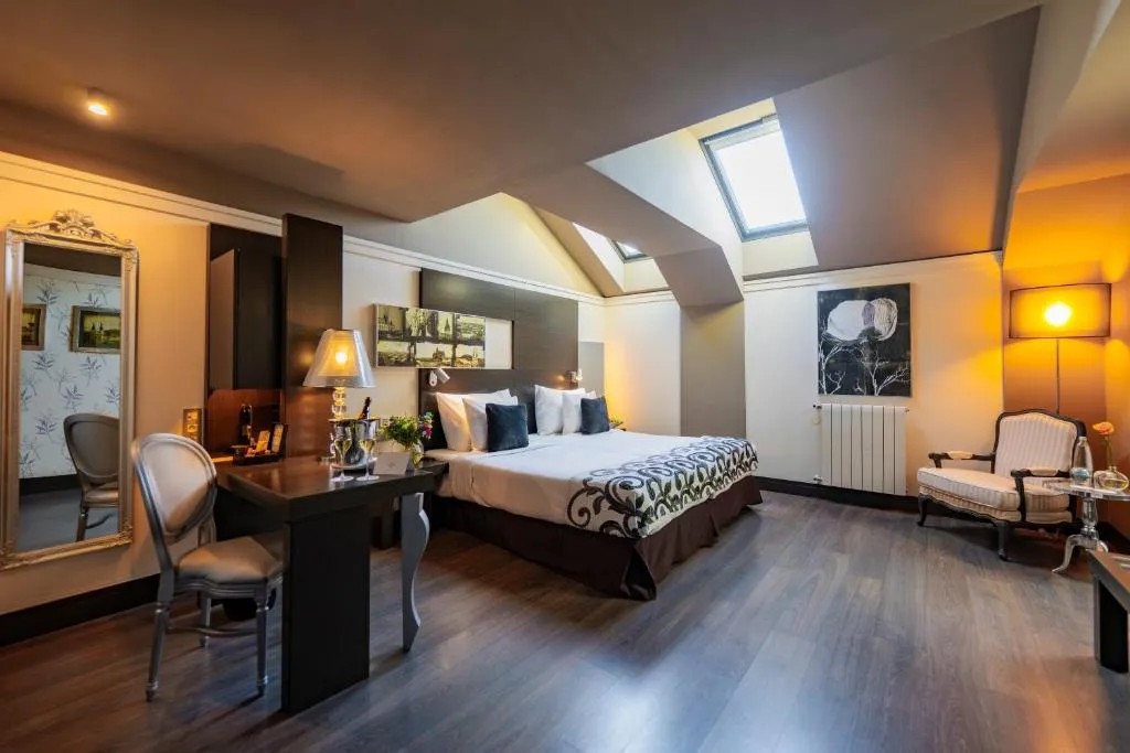 5��-�O�����h �p���X �u���m