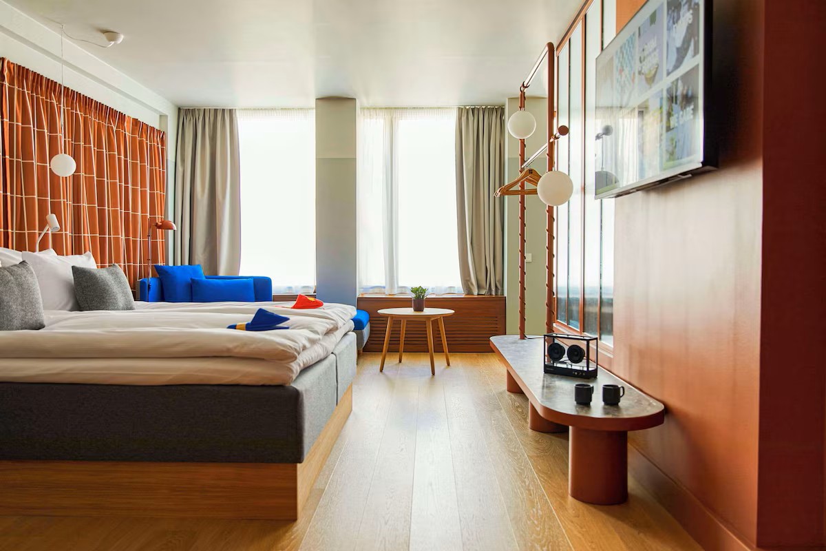 9��-�z�{ �w���V���L