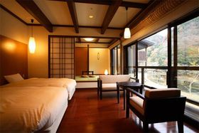 ��ˉ���Ǝ��ӂ̂������ߏh5�I�I�̌��Ɖ���̊X�Ŗ��₳���̋L���T���l�C��