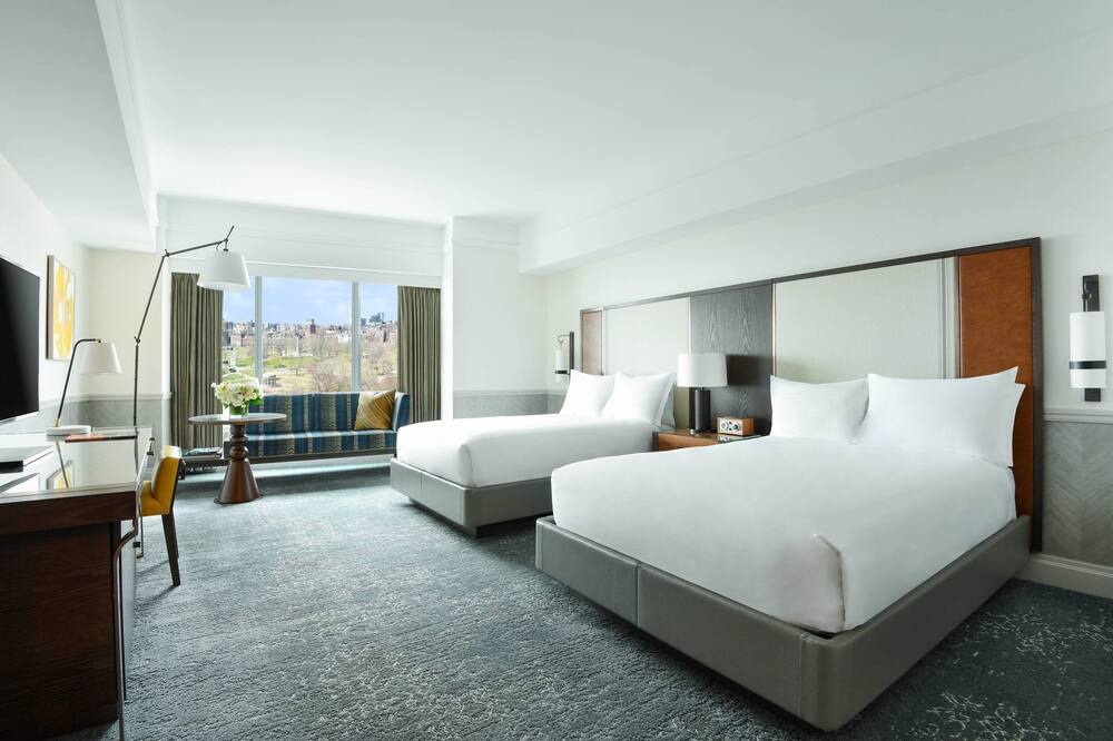 4��-�U�E���b�c�E�J�[���g�� �{�X�g�� �R����