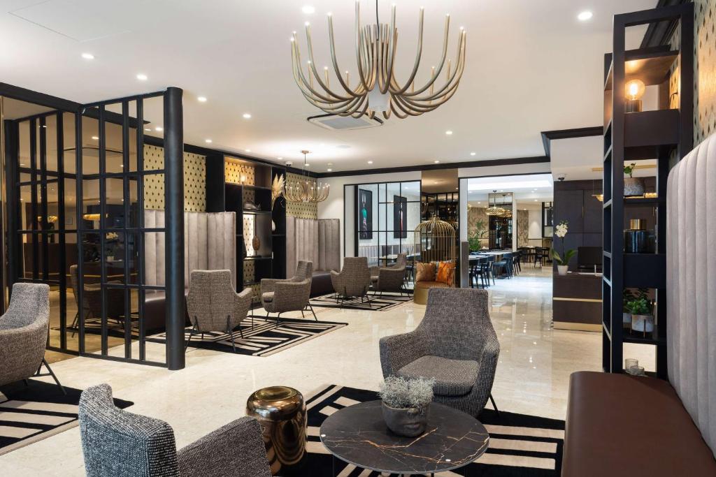 13��-�׃X�g �E�F�X�^�� �v���X �z�e�� �}�Z�i �j�[�X