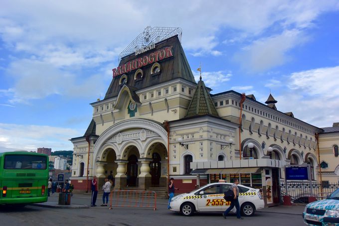 4．ウラジオストク駅と噴水通り周辺の観光スポットとホテル