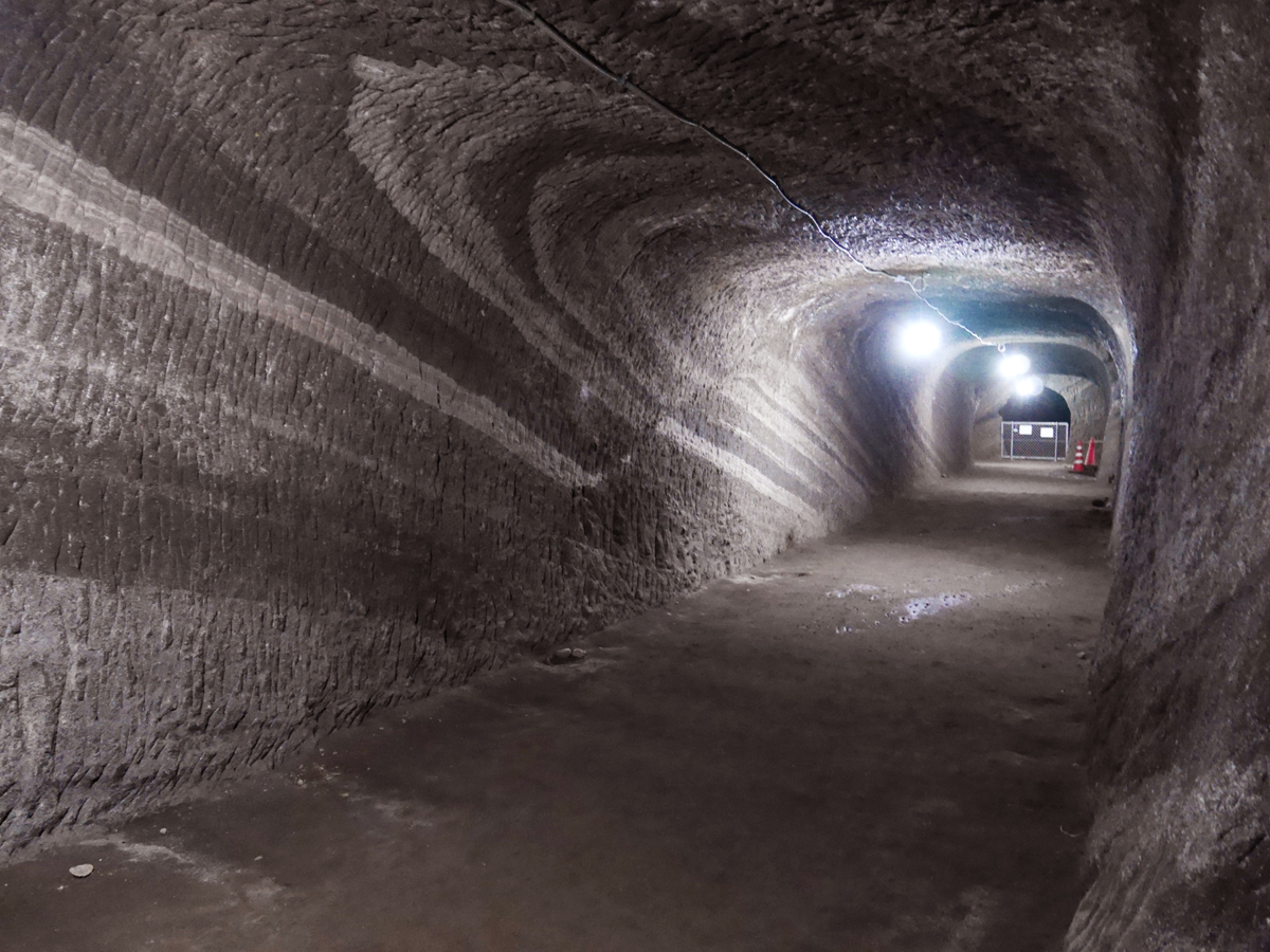 2日目午前：赤山地下壕跡（館山市）