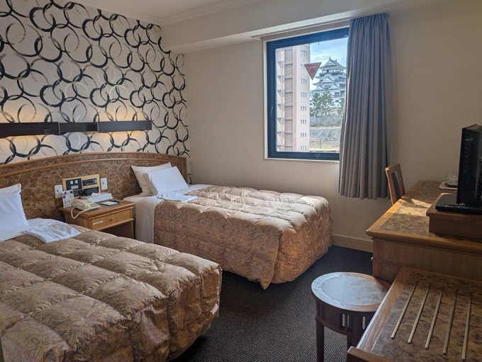 9�D���R���[�Y�K�[�f���z�e��