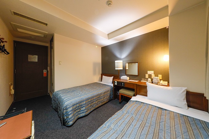 8�D���R�X�e�[�V�����C��