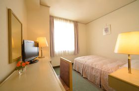 �V�_�ˉw���ӂ̂������߃z�e��10�I �w�߂ŉ��K�X�e�C�I�̋L���T���l�C��