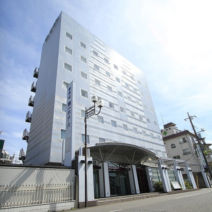 8．新狭山第一ホテル