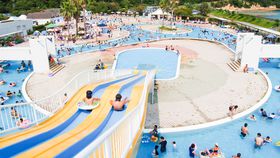 �L���̃v�[���t���z�e��14�I �ꖡ�Ⴄ�L���X�e�C���y�������I�̋L���T���l�C��