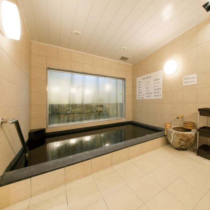 4�D�V�R���� �O���̓� �X�[�p�[�z�e�����H�V�R����