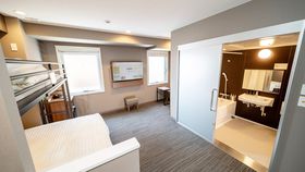 �t�����w���ӂ̂������߃r�W�l�X�z�e��4�I �o���E�ό��ɑ劈��̋L���T���l�C��