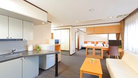 �u�����w�ɃA�N�Z�X�֗��I�������߃r�W�l�X�z�e��6�I�̋L���T���l�C��