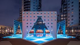 �Õl�w�ɃA�N�Z�X�֗��I�������߃r�W�l�X�z�e��5�I�̋L���T���l�C��