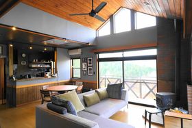 �������ŃR�e�[�W�ɔ��܂�IAirbnb�ŗ\��ł��閯���{��5�I�̋L���T���l�C��