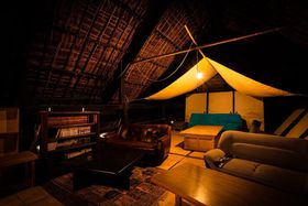 �{�錧�ŃQ�X�g�n�E�X�ɔ��܂�IAirbnb�ŗ\��ł��閯���{��10�I�̋L���T���l�C��