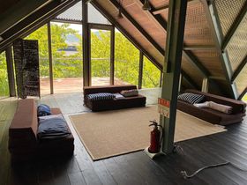 �l���n���Ń��O�n�E�X�ɔ��܂�IAirbnb�ŗ\��ł��閯���{��6�I�̋L���T���l�C��