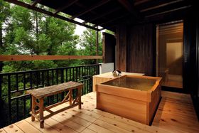 �y���R�z����̂���h6�I �Â��ɉ߂����������K���I�̋L���T���l�C��