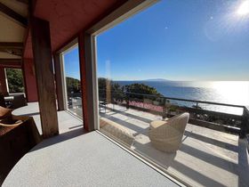 �y���ɓ��zAirbnb�ŗ\��ł���꓏�݂��̖����{��8�I�̋L���T���l�C��