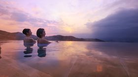 ŃXC[g[ɔ܂I߃zeE10I̋LTlC