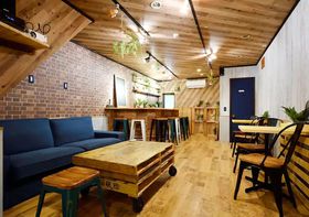 yszAirbnbŗ\ł꓏݂̖{10I̋LTlC