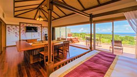 ����ŃX�C�[�g���[���ɔ��܂�I�������߃z�e��6�I�̋L���T���l�C��