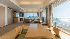 ���R�ŃX�C�[�g���[���ɔ��܂�I�������߃z�e���E����11�I�̋L���T���l�C��