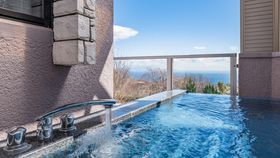 �ɓ������ŘI�V���C�t���q���ɔ��܂�I�������߃z�e���E����12�I�̋L���T���l�C��