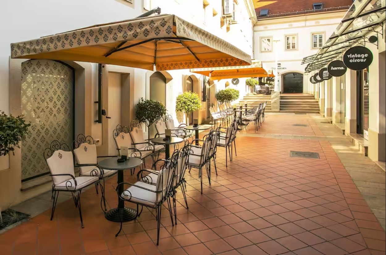 2�D�z�e�� �C�F�[�Q���z����