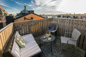 XgbNzŖ悤IAirbnbŗ\ł邨13I̋LTlC