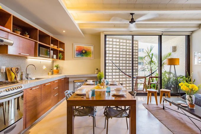 10�D�o���R�j�[�t���̃f�U�C�i�[�Y�}���V����